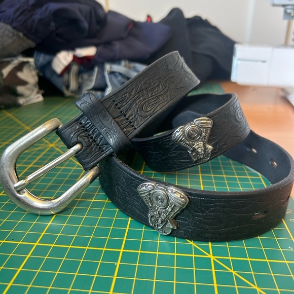 Rare Vintage Harley Davidson silver engine studded flame embossed leather belt - Picture 1 of 15